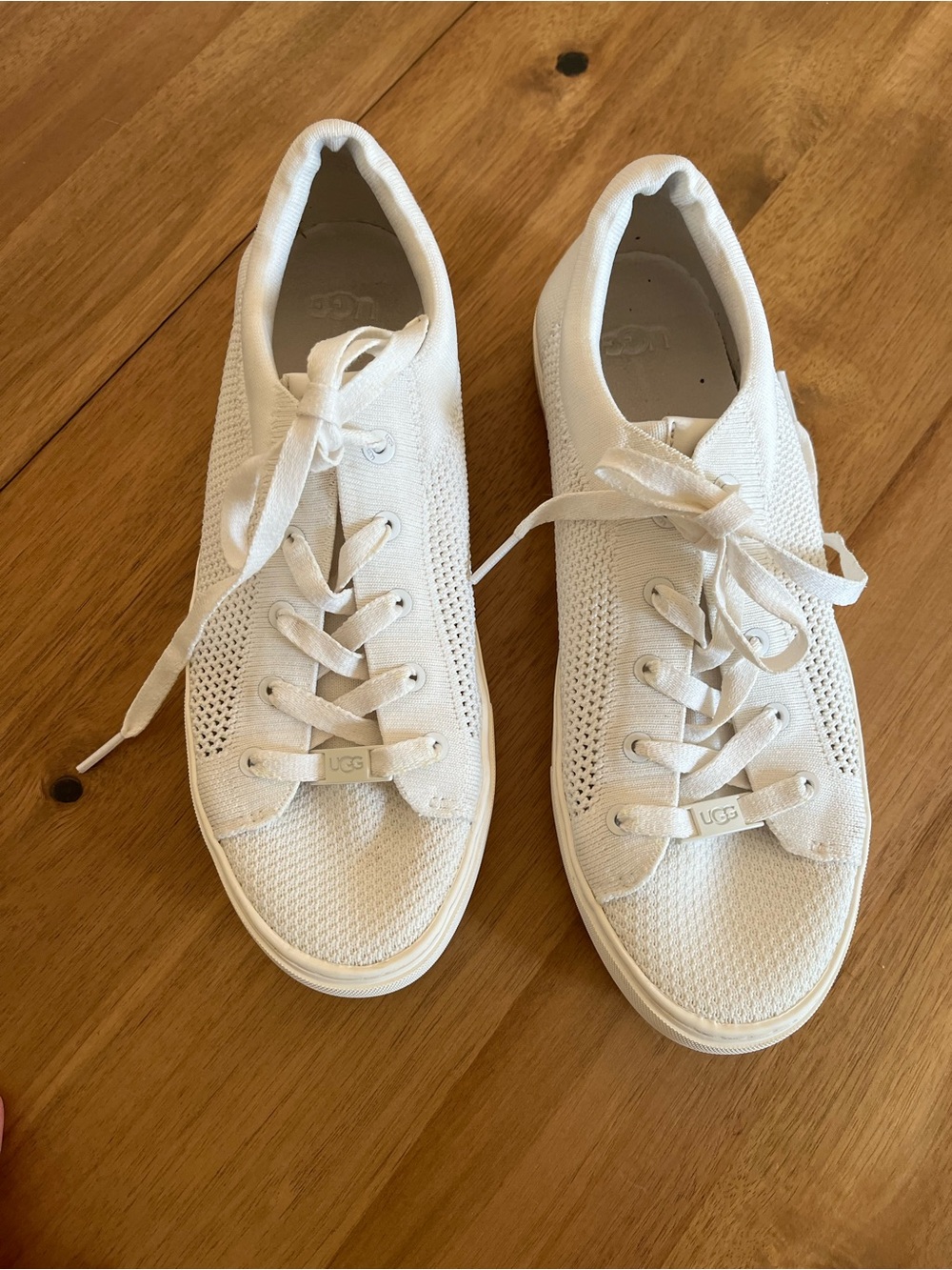 UGG Women’s Zilo Platform Sneakers - White Stretch Mesh Lace-Up | Size: 9